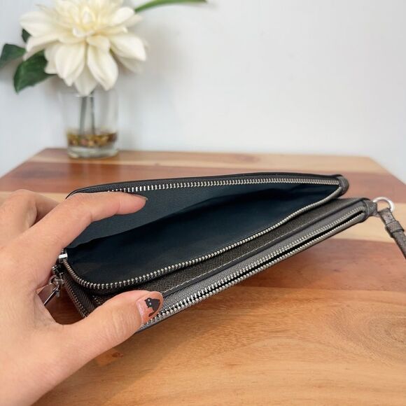 NWT Coach Double Zip Wallet‎ In Signature Canvas - Picture 4 of 5